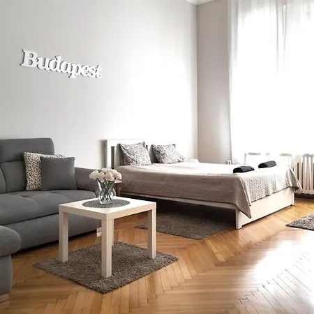 Heart Of With Ac * Boedapest